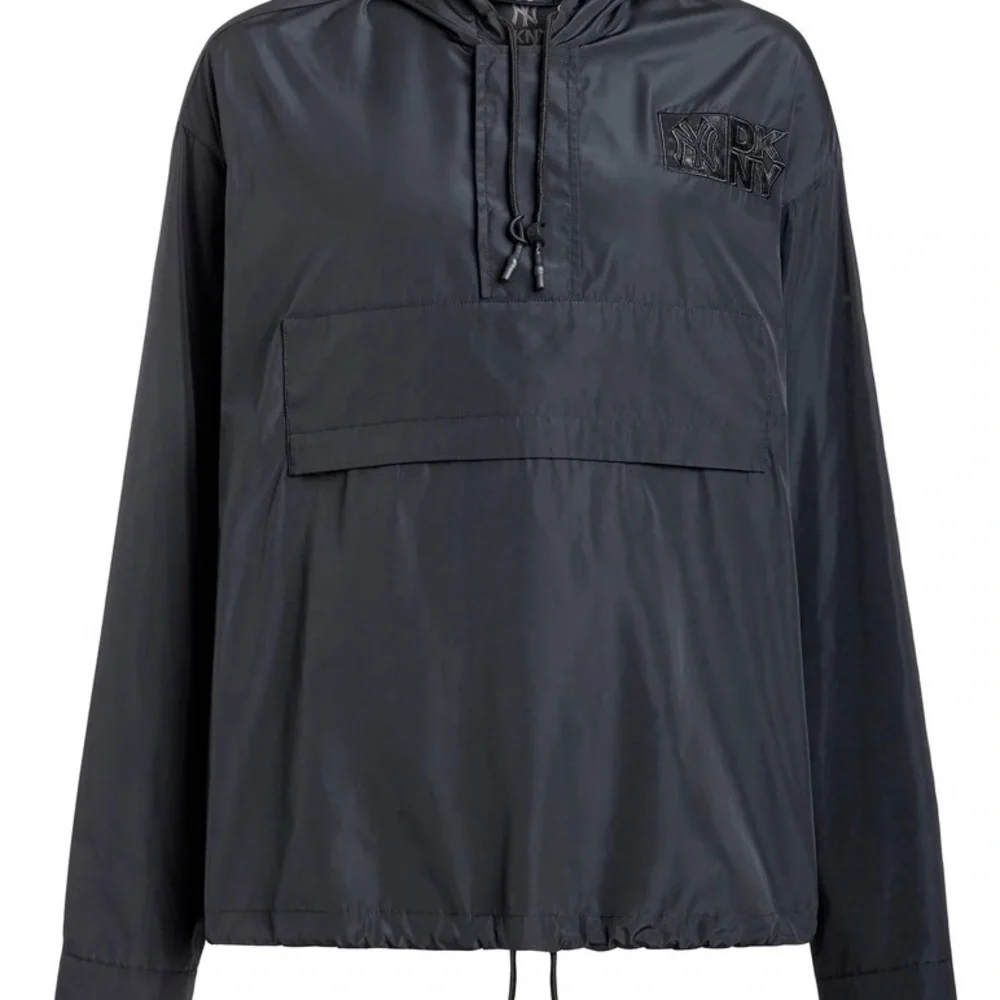 DKNY X YANKEES Sz S HALF-ZIP Nylon JACKET - New with Tags